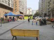 满五 交通便利 医疗配套成熟 有电梯 朝南 正规商品房