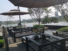 地理位置好,生活各个配套齐全,很方便