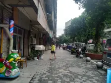 5号线 车站楼上 菜市场楼上 精装一房