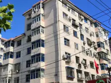 向阳街无坡精装修门窗水电都已换新的了登峰55