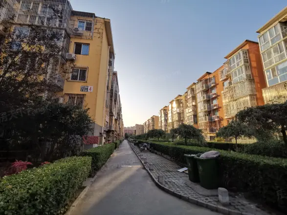 怡然家园实景图