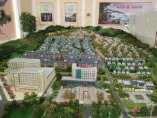 联排别墅 精致装修 南北西三面大院 电梯空调 新风齐全