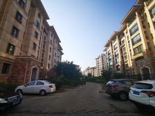 小区环境好,通透格局,落地窗,采光充足,配套齐全