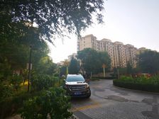 保利三期一楼带70平大院精装看房议价