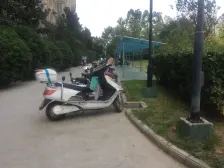 亚太明珠 精装三居 中间楼层 拎包入住 满二年 诚心卖