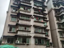 兰花公交楼上 住家三房 楼上有单独的厨房厕所客厅卧室