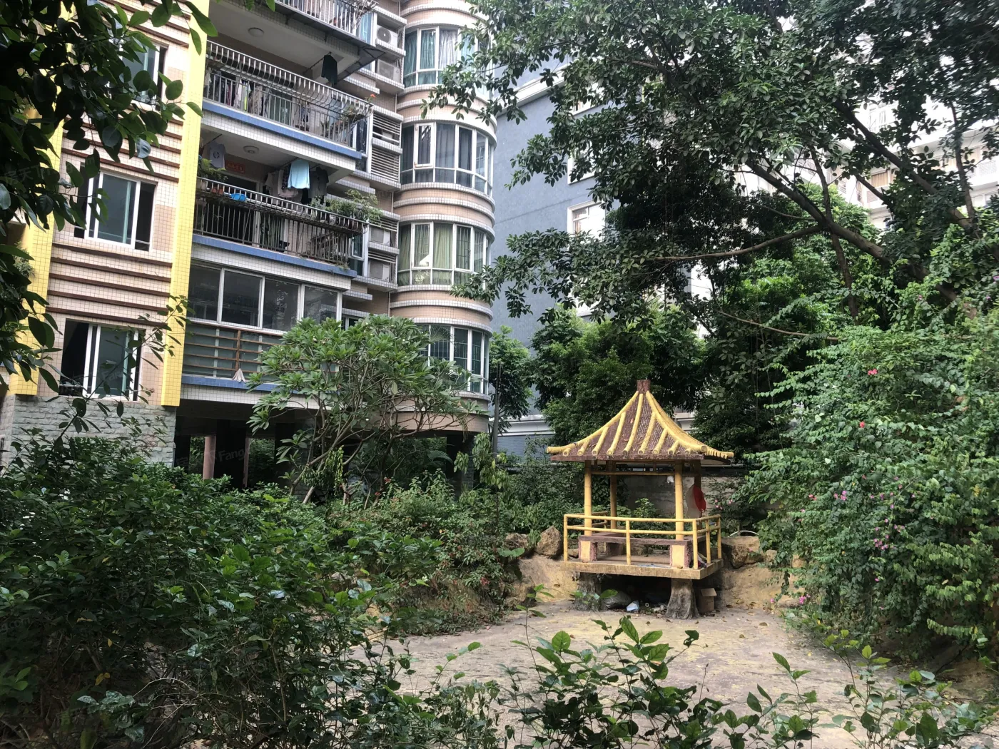 东堤湾花园-江门房天下