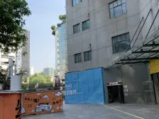 朝阳商圈交通便利此房满五不唯一电梯中层二Z