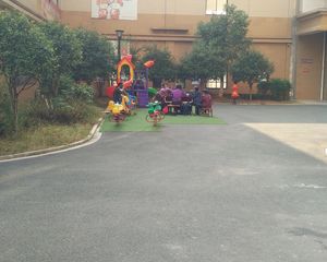 莱茵城4室2厅南北