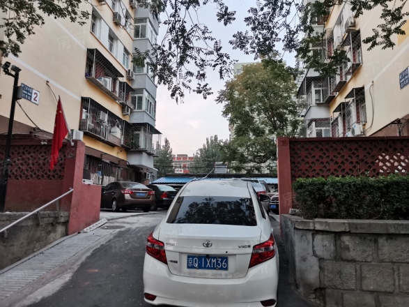 南三环中路61号院实景图