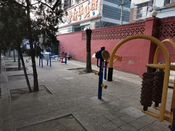 南三环中路61号院实景图