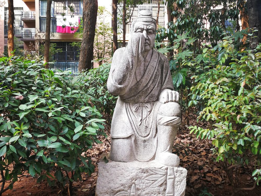 小区相关图