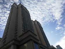 香榭丽苑 三室两厅两卫 采光好 户型好电梯房 交通便利