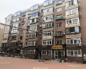 房子南北向户型中间楼层小区位置好