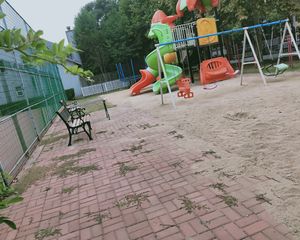 红梅三室两厅两室,适合三代人居住