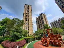 近金汇天街、上大、精装修随时看