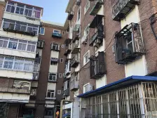 夏茵里 公产房大面积一楼 诚心出售