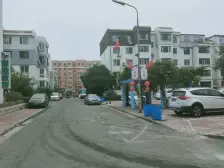 翠竹中区 单价低位置好 空间大