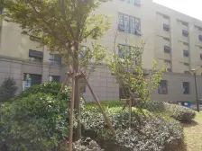 地铁口 复式2层 使用空间大 装修保养好 可办公