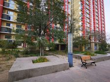 业主诚心出售,采光好,楼层好,停车方便