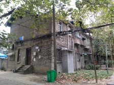 洪都大院六区 南北通透,采光好 视野好,诚心出售