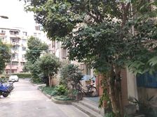 新上内环边上商品房一梯两户交通配套完善闹中取静