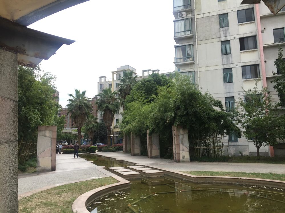 小区相关图