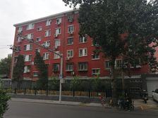 东城东二环外,不临街,明厨明卫