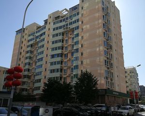 中山街首师大万达鼎晟国际正规1居室