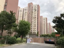 近周浦医苑,上海医’学园区 ,绿地乐和城,小区环境优雅!