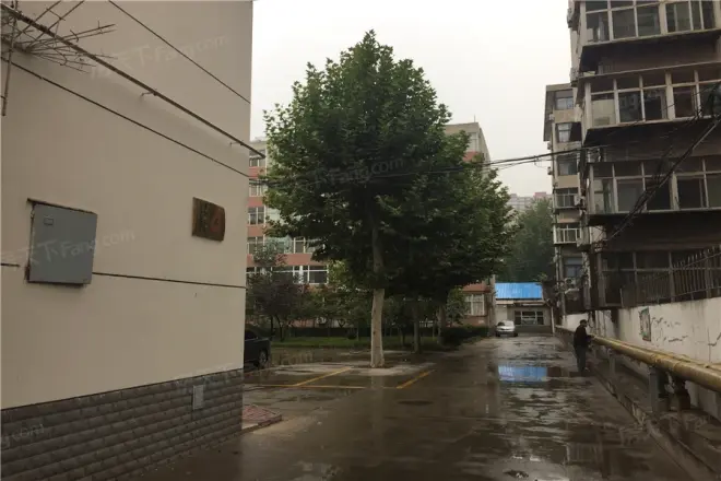 新石中路建工集团宿舍