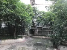 正规一室一厅+两大公园萦绕+出门50米就是公园