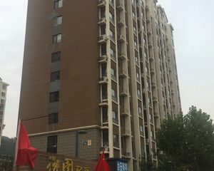 洋房南北两居,一梯两户,楼间距宽