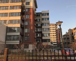 星光城 99平 满二 顶层带阁楼 精装修未入住 105万