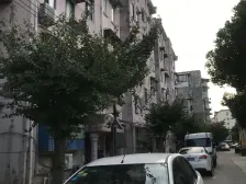 正规一室一厅,中间楼层,位置安静,看房随时方便