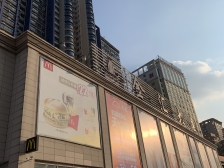 高楼层视野好 ,楼下就是地铁口,配套齐全 ,通风采光好