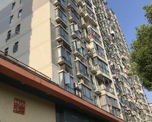 此房满五,通透格局,楼层好,视野宽阔,近地铁