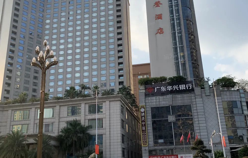 常平金汇大厦天虹楼上精准两室两厅