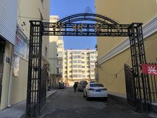 出行方便下楼地铁口下楼公园