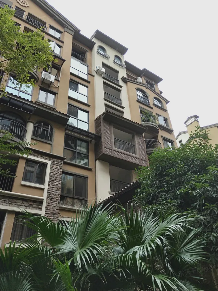 龙湖两江新宸云澜