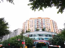 两路城区低楼层精装修原装电梯大四房