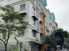 精装修 上叠别墅 带露台 带子母车位