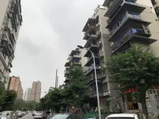 房子是正规三室户型方正业主诚心出售