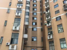 满五&一,精装修。高层采光好,视野佳