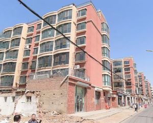 工业路东方嘉园 三楼,精装修 小错层,有本价格可议