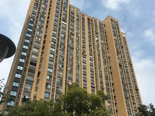 电梯房,大两房,环境优美,交通便利,居家装修