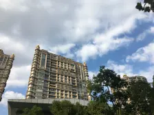 江边公园,交付两年的次新房源,有车位精装修