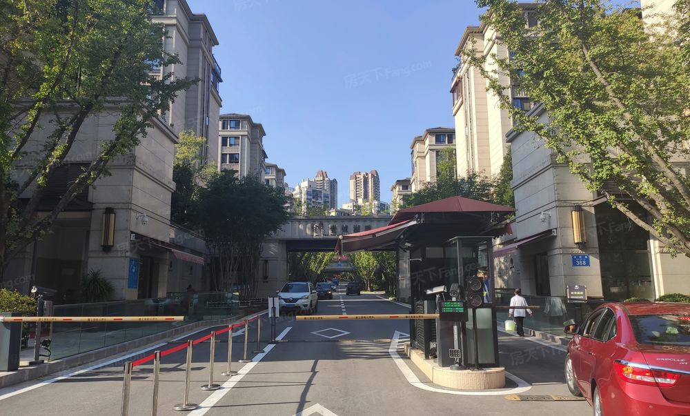 房天下>重庆二手房>渝北二手房>照母山二手房>约克郡壹号湖畔别墅二手