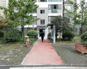 交大数字三区3室1厅东南