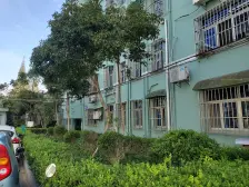 近商圈,主卧朝南,一梯两户,交通便利